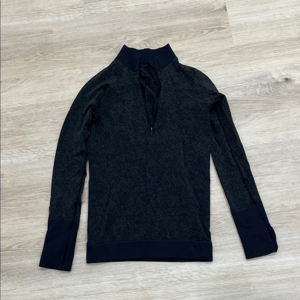 Lululemon Long Sleeve Quarter Zip